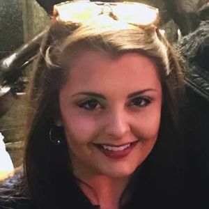 Meet your Posher, Caroline